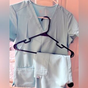 FIGS SCRUB SET (includes both top & pants)